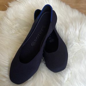 Rothy’s navy flats,new.